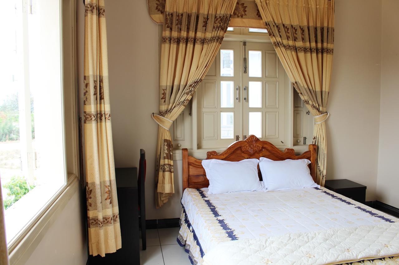 Hoang Gia Doc Let Hotel Ấp Ninh Hòa  Kültér fotó